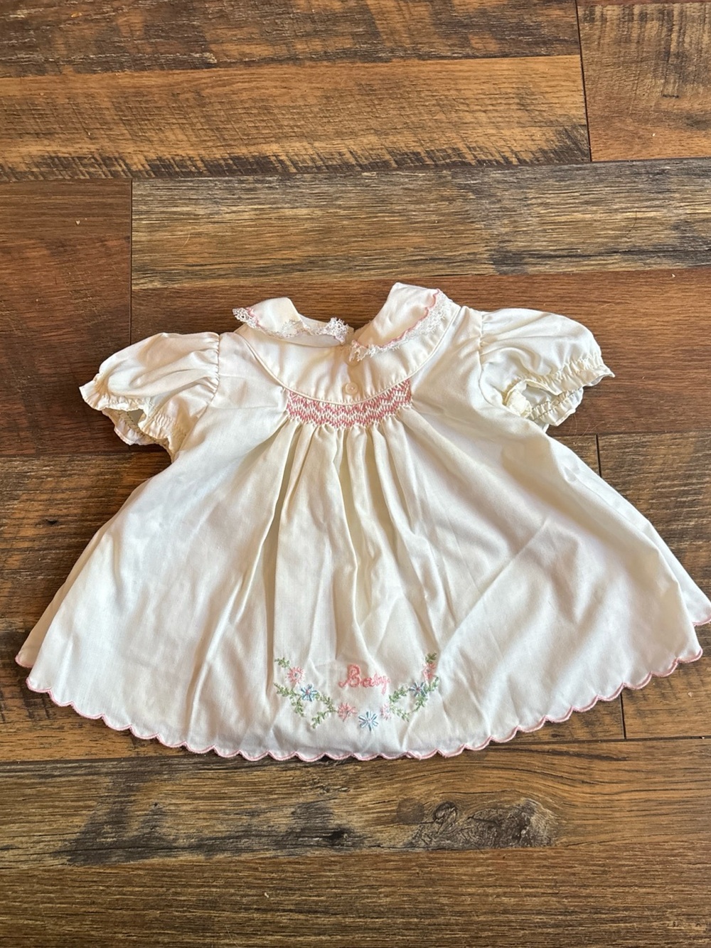 Vtg Tiny Tots embroidered smocked newborn dress